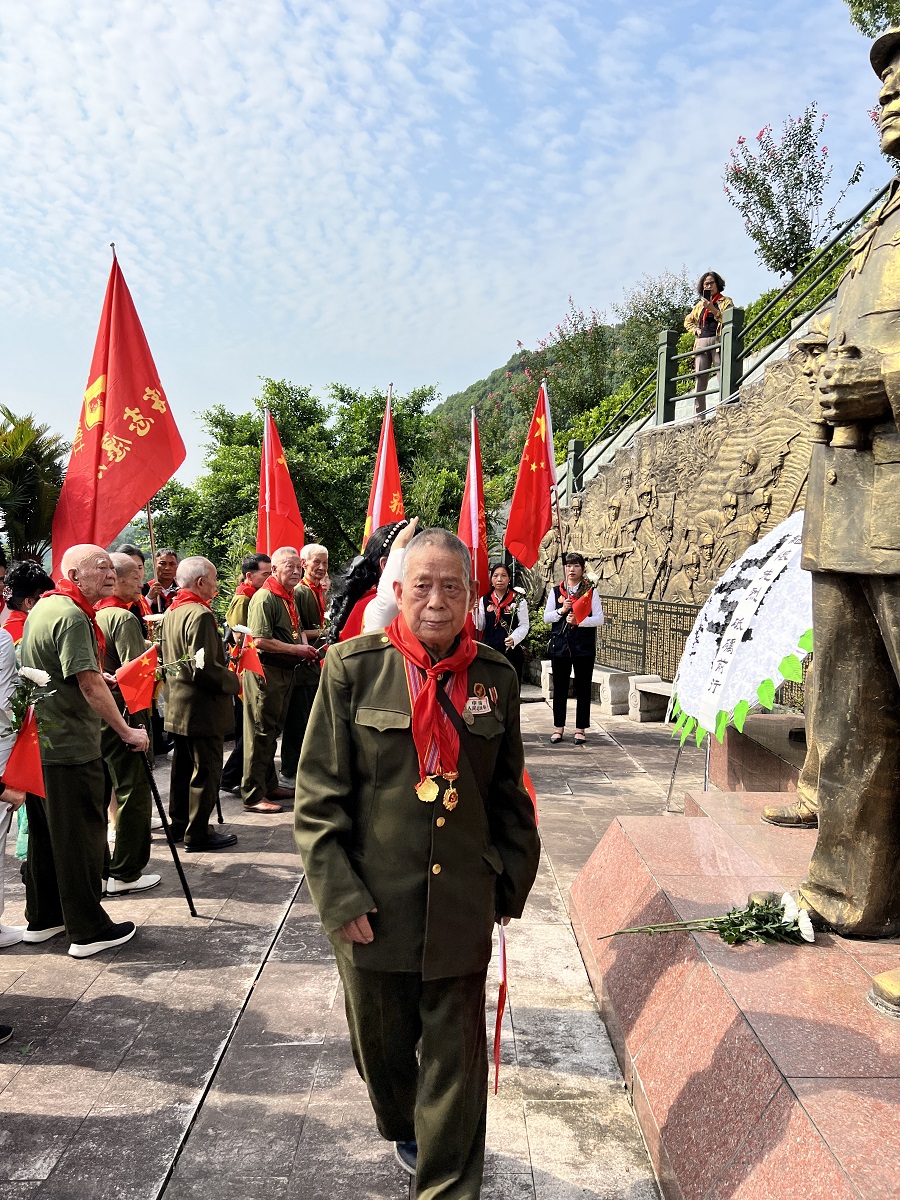 重庆南山龙园_英灵不朽 山河永念 第4张